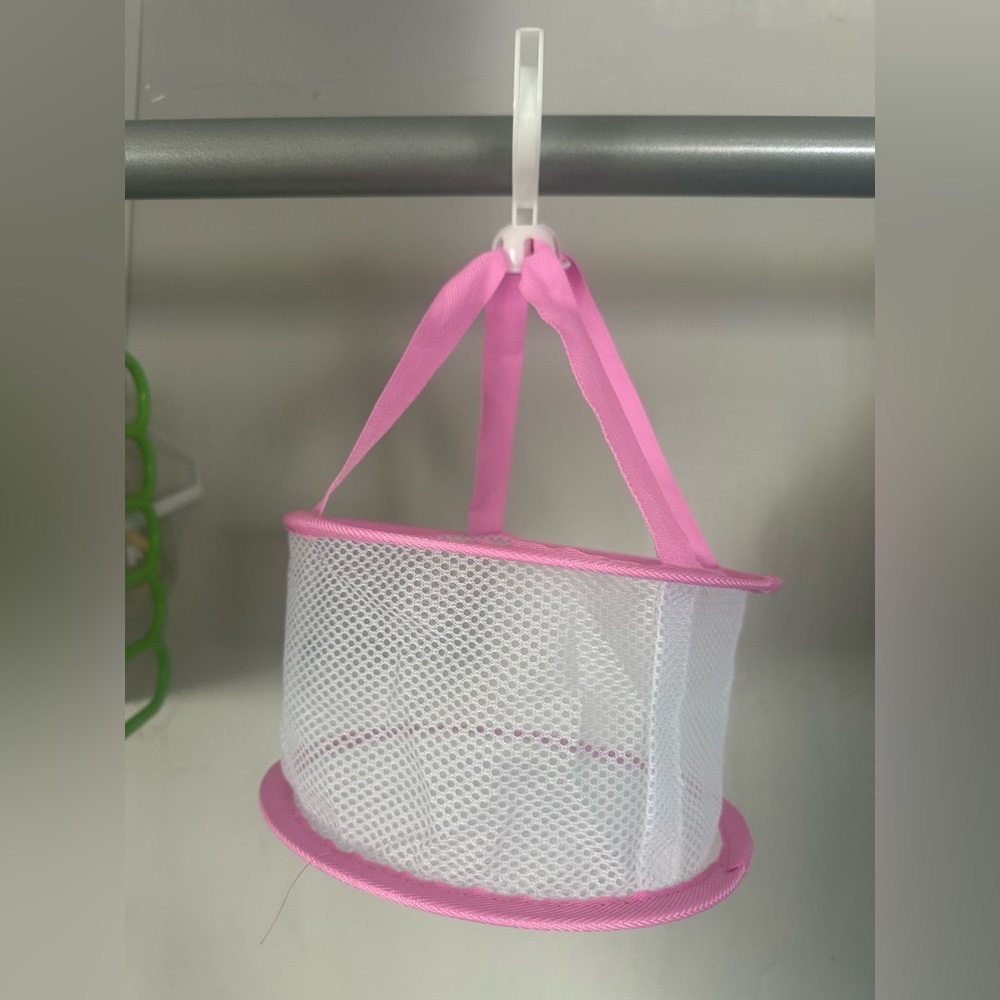 Pink and White Hanging drying Mesh